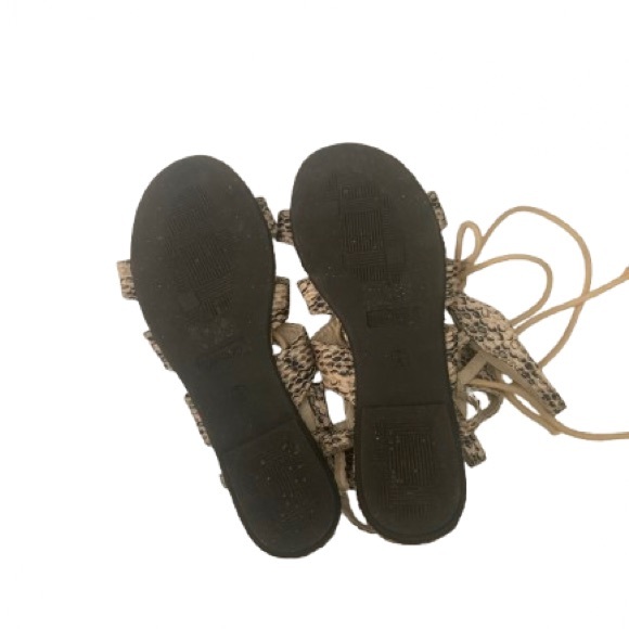 💛 Bamboo Lace Up Gladiator Sandal - Picture 4 of 9